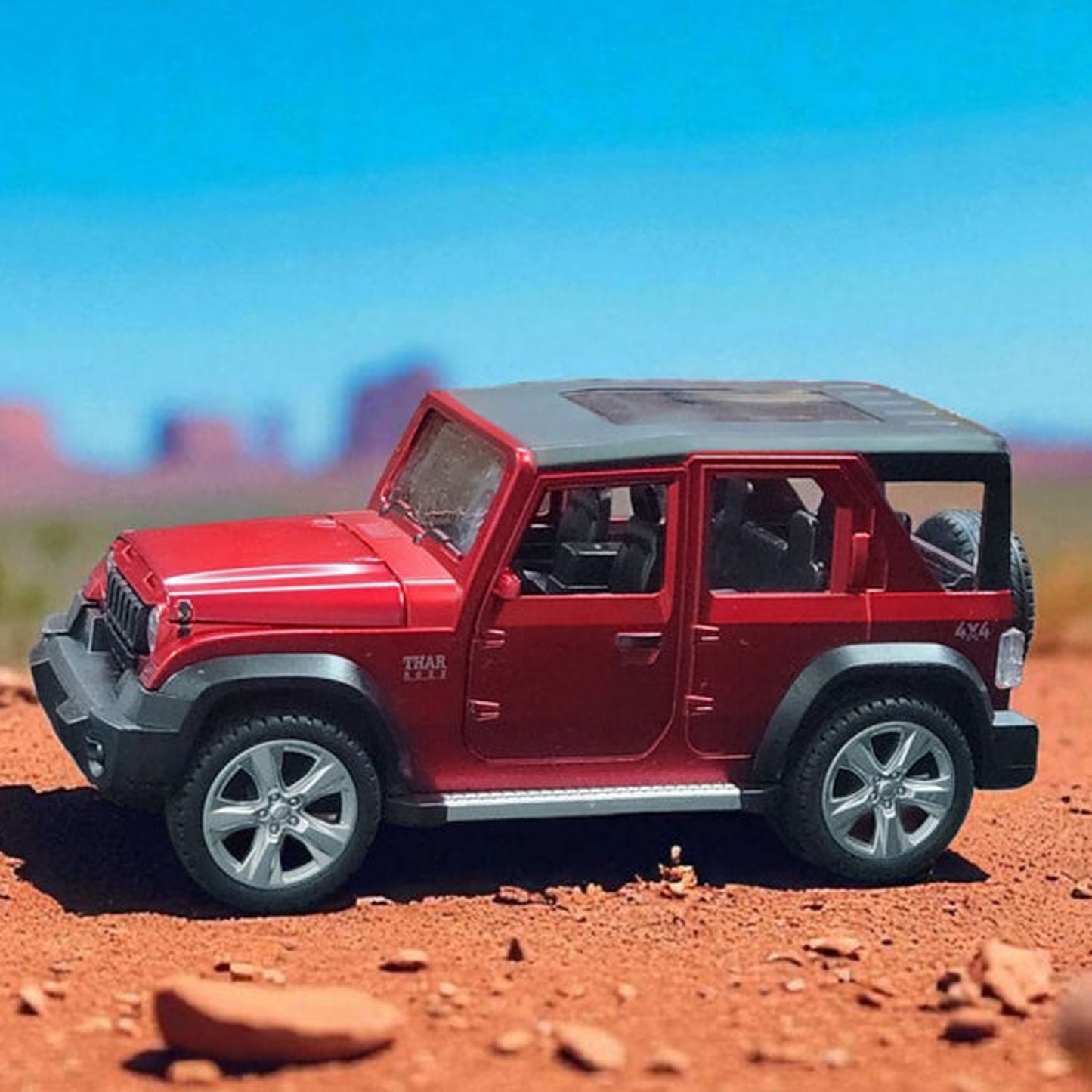 Thar Roxx Red 1:24 Die-Cast Metal Car