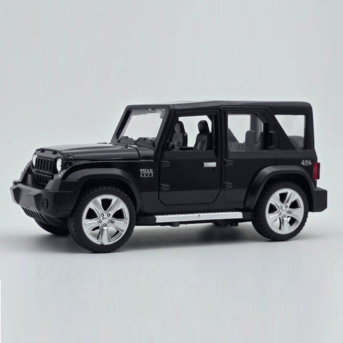 Thar Roxx Black 1:24 Die-Cast Model Car