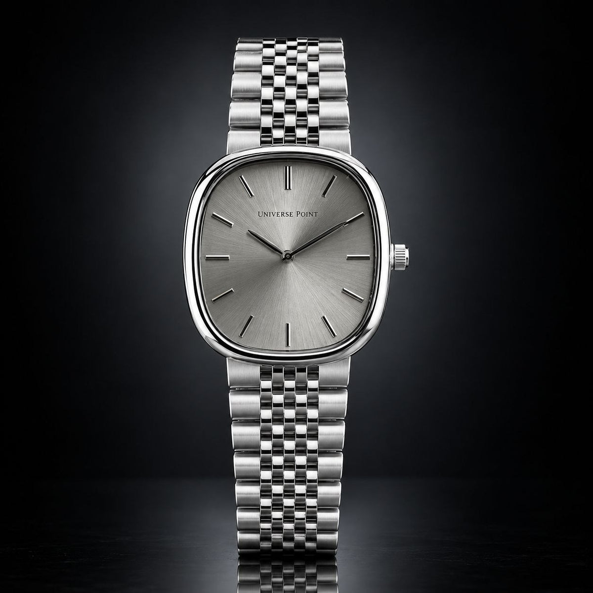 Universe Point Tank Round Watch